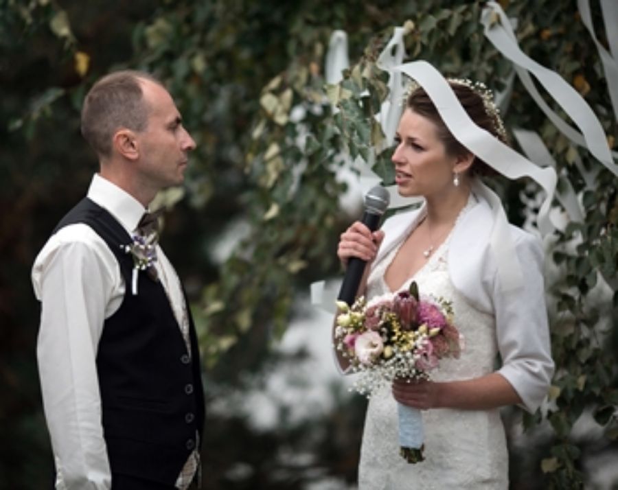 Ten Tips for Wedding Sound and Screen